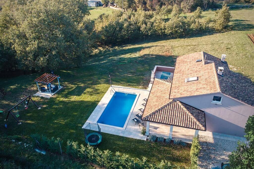 Modern House With Private Pool Villa Zminj Bagian luar foto