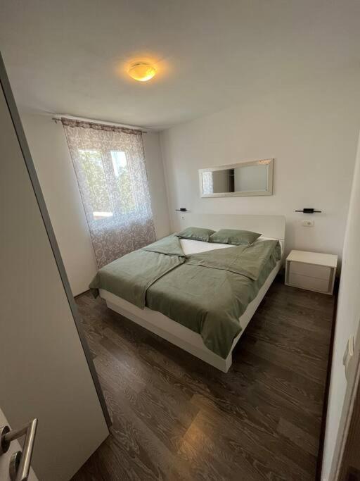 Modern House With Private Pool Villa Zminj Bagian luar foto