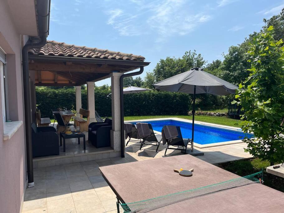 Modern House With Private Pool Villa Zminj Bagian luar foto